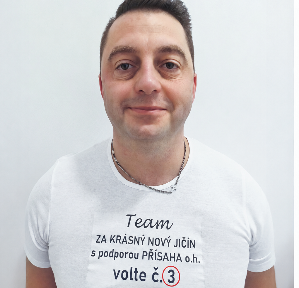 Lukáš Vašek, 45 let